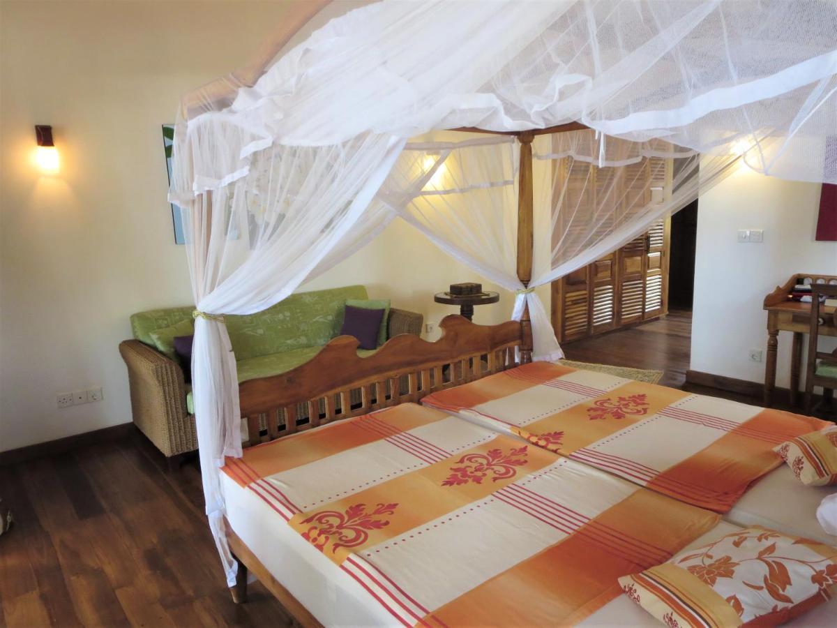 Lanka Beach Boutique Bungalows & Grand Villa Tangalle Exterior photo